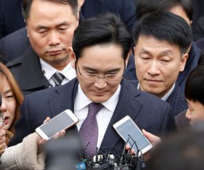 South Korean court dismisses arrest warrant for Samsung chief