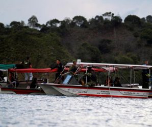 Nine dead after Colombia tourist boat sinks in reservoir