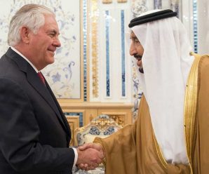 US Secretary of State meets Saudi King to discuss Qatar crisis