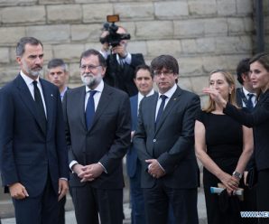 Spanish King and Queen attend mass for Barcelona terror victims