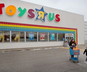 Toys R Us plans to close 182 stores, citing holiday ‘missteps’