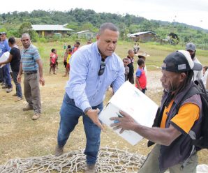 Aftershock rattles quake-hit PNG