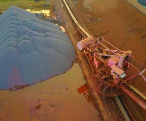 Iron ore futures trade to widen